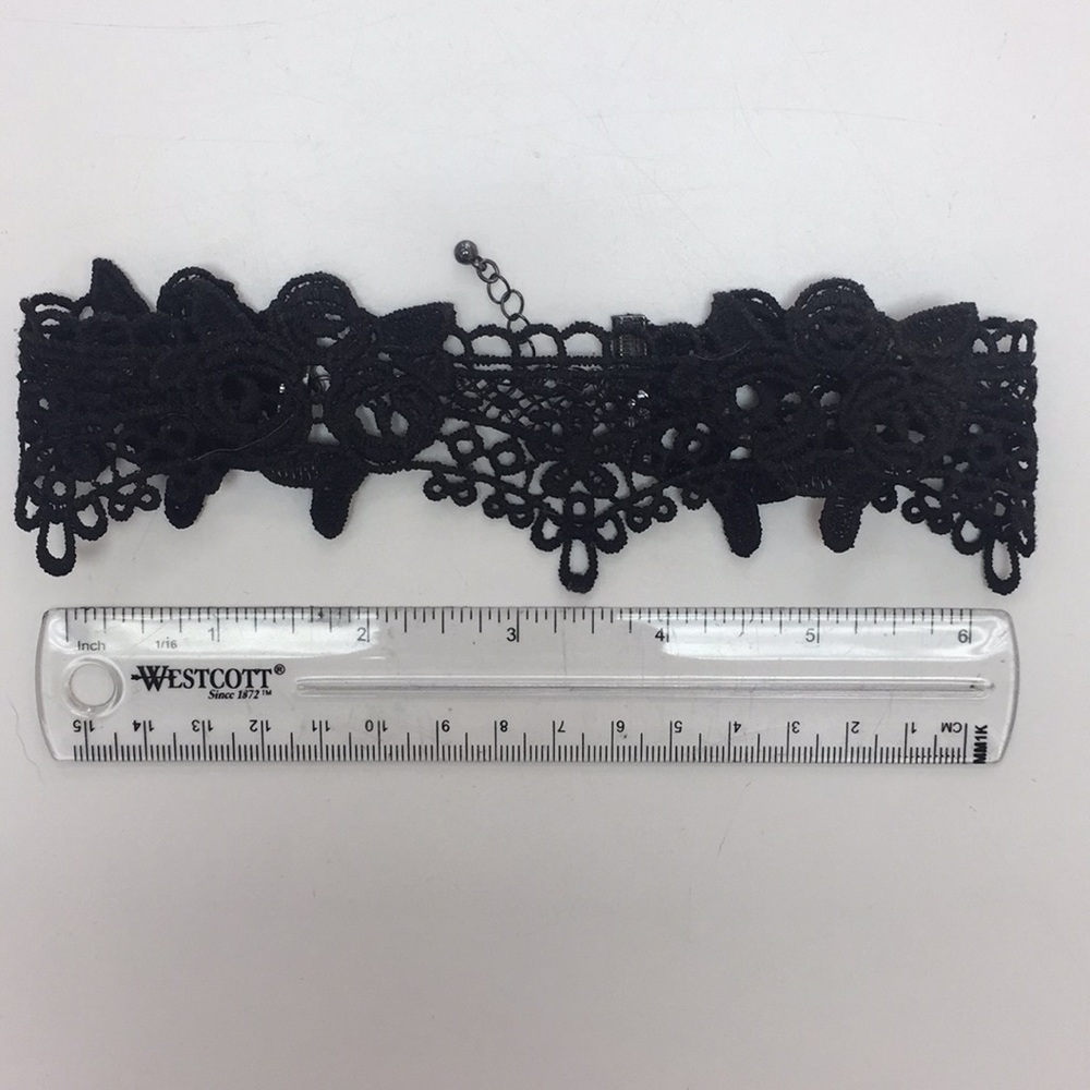 🖤Romantic black lace choker/ necklace🖤 - Picture 2 of 4